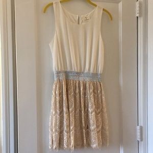 Pins and needles cream silver light pink dress m